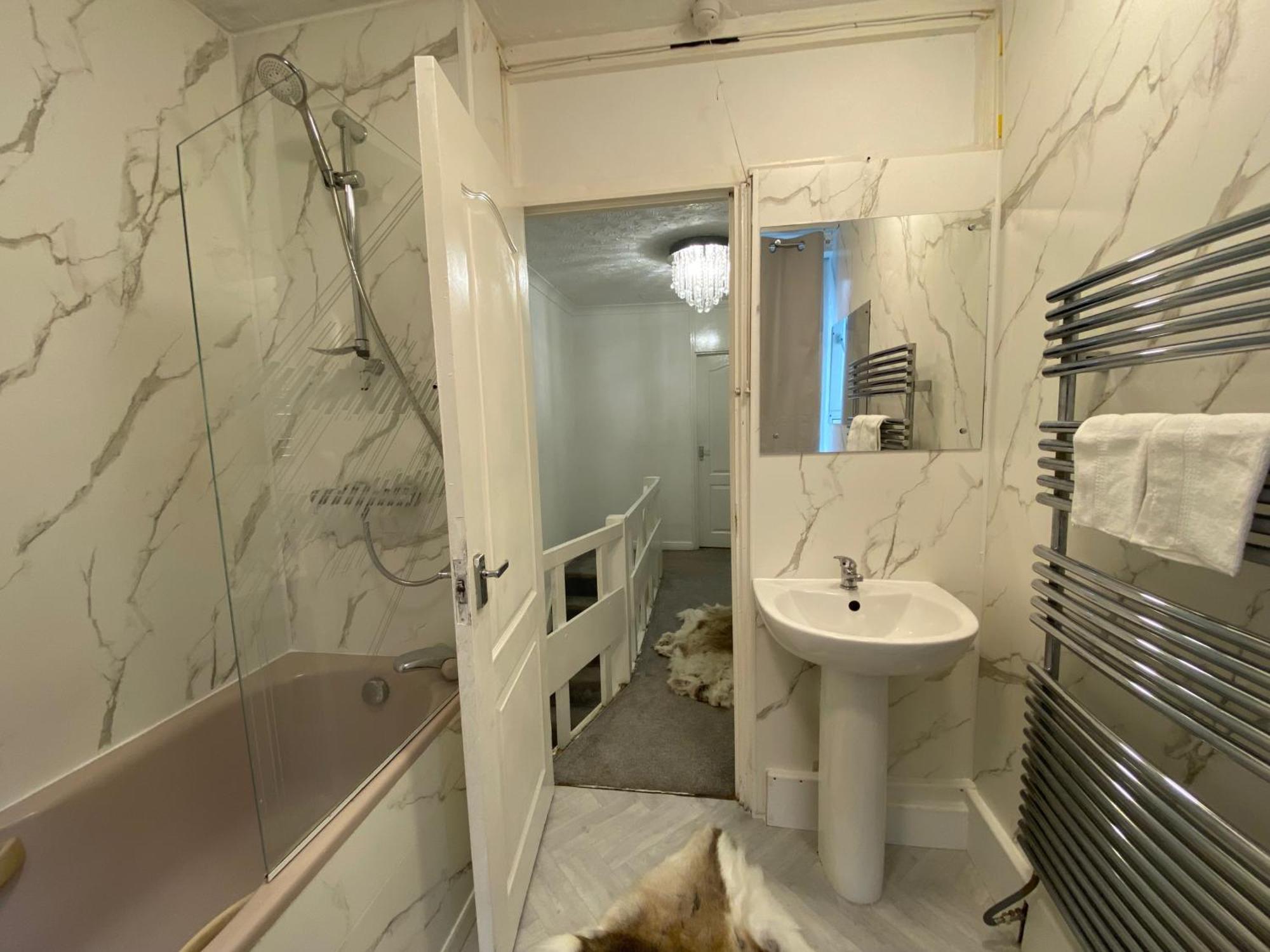 Charm - 3 Bedroom House Near Canary Wharf Casa vacanze Londra