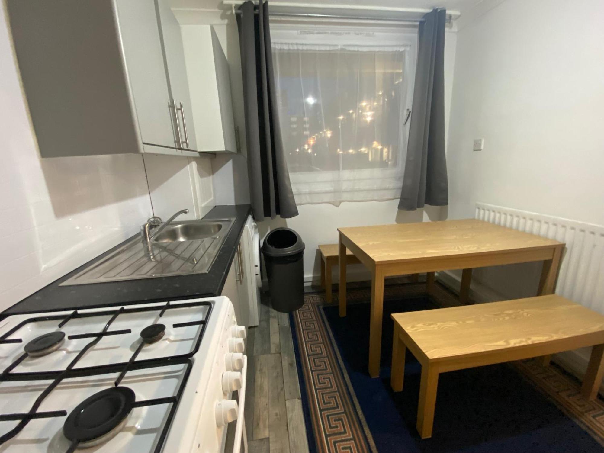 Charm - 3 Bedroom House Near Canary Wharf